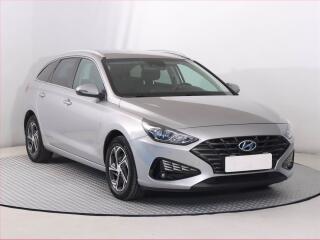 Hyundai i30 Family 1.5 DPI, Serv.kniha