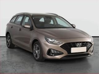 Hyundai i30 Comfort 1.6 CRDi, Serv.kniha