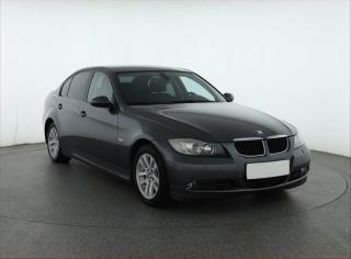 BMW 318 d, Xenony, Tempomat