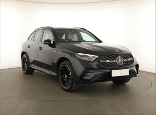 Mercedes-Benz GLC 300 de 4MATIC, AMG LINE