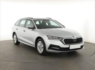 �koda Octavia Ambition 2.0 TDI, �R,1.maj