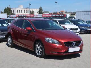 Volvo V40 2.0 D3, Navi, Tempomat
