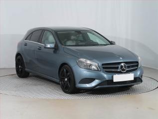 Mercedes-Benz A 180, Automat, Serv.kniha