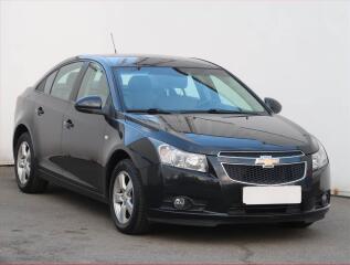 Chevrolet Cruze 1.6 i 16V, �R,1.maj