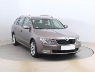 �koda Superb 1.8 TSI, Navi, Xenony