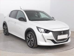 Peugeot 208 e-GT 50 kWh, SoH 86%, Automat