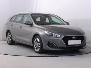 Hyundai i30 Comfort 1.4 CVVT, Serv.kniha