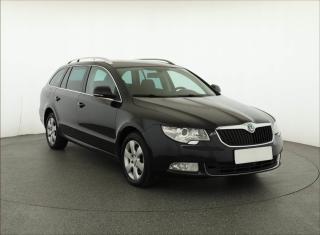 koda Superb 2.0 TDI, Navi, Xenony