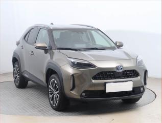 Toyota Yaris Cross 1.5 VVT-iE E-Four, R, 1.MAJ