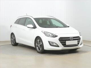 Hyundai i30 1.6 GDI, Serv.kniha, Tempomat