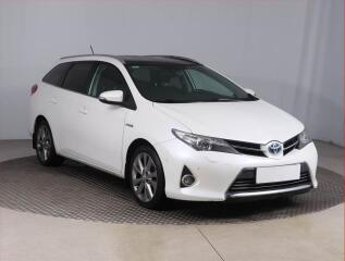 Toyota Auris Premium Hybrid, Automat