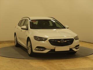 Opel Insignia 1.5 Turbo, Serv.kniha