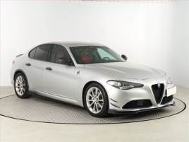 Alfa Romeo Giulia 2.2 Multijet, Automat, Navi