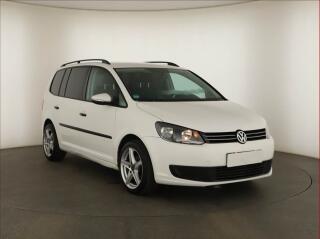 Volkswagen Touran 1.6 TDI, 7�m�st, Park.�senzory