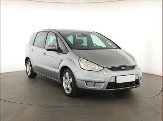 Ford S-MAX 2.0 TDCi, po STK, Ta�n�
