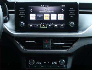 Škoda Superb (2017) Sportline 2.0 TDI, Automat - náhled 12