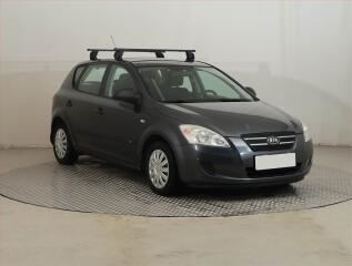 Kia Ceed 1.4 CVVT, nov� STK
