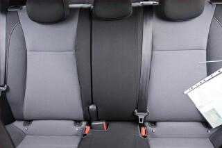 Volkswagen Touran (2007) 1.9 TDI, Automat, 7 míst - náhled 10