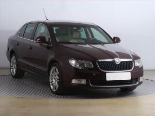 �koda Superb Elegance 2.0 TDI, Xenony