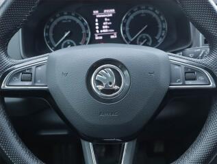 Škoda Superb (2008) Elegance 2.0 TDI, Xenony - náhled 16