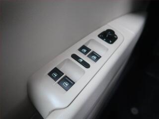 Škoda Superb (2008) Elegance 2.0 TDI, Xenony - náhled 20