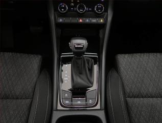 Škoda Karoq (2023) Style 1.5 TSI, digi klima - náhled 13