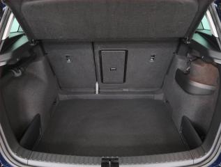 Škoda Karoq (2023) Style 1.5 TSI, digi klima - náhled 14
