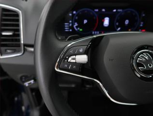 Škoda Karoq (2023) Style 1.5 TSI, digi klima - náhled 20