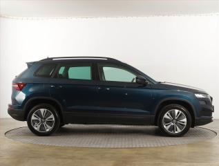 Škoda Karoq (2023) Style 1.5 TSI, digi klima - náhled 6