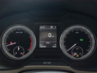 Škoda Octavia (2018) Style 1.8 TSI, Automat - náhled 11