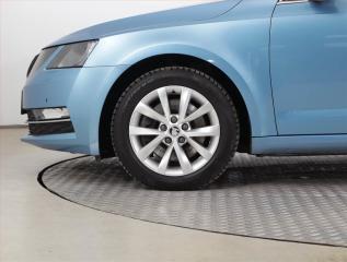 Škoda Octavia (2018) Style 1.8 TSI, Automat - náhled 15
