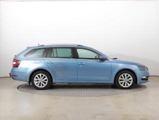 Škoda Octavia (2018) Style 1.8 TSI, Automat - náhled 6