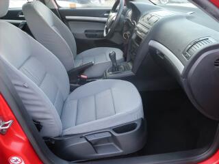 Peugeot 5008 (2014) 1.6 HDi, 7 míst, Navi - náhled 9