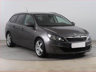 Peugeot 308 1.2 PureTech, Navi, Tempomat