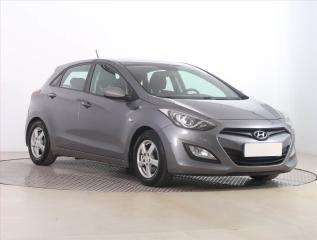 Hyundai i30 1.6 MPI, Serv.kniha, Tempomat