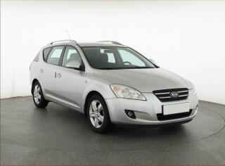 Kia Ceed 1.4 CVVT, po STK, jezd� dob�e