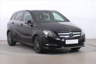 Mercedes-Benz B 250 e, Automat, Navi