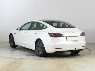 Tesla Model 3 (2020) Std Range Plus 52kWh, SoH 84% - náhled 4