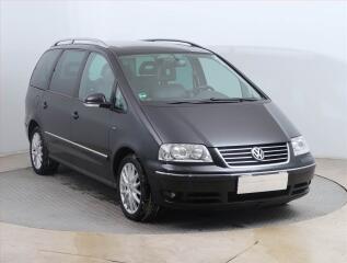 Volkswagen Sharan 2.0 TDI, 7�m�st, Navi, Xenony