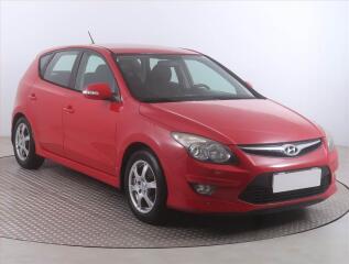 Hyundai i30 1.6 CVVT, nov� STK