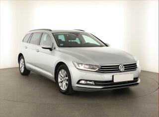 Volkswagen Passat Comfortline 2.0 TDI, Automat