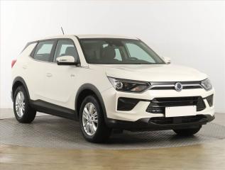 SsangYong Korando 1.5 T-GDI, klima, Infotainment