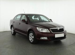 koda Octavia 2.0 TDI, Serv.kniha, Tempomat