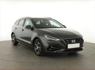 Hyundai i30 1.5 T-GDI MHEV, Serv.kniha
