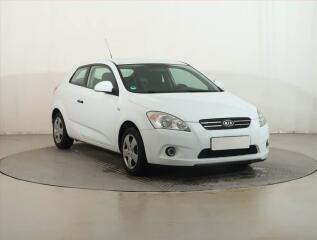 Kia Pro_Ceed 1.6 CVVT, po STK, jezd� dob�e