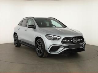 Mercedes-Benz GLA 200, AMG Line