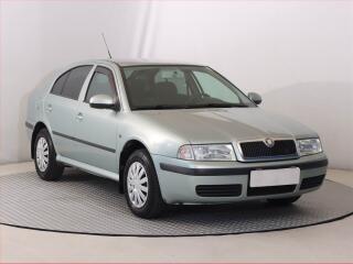 �koda Octavia 1.6, Serv.kniha, Park.�senzory