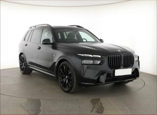 BMW X7 xDrive40i, Navigace