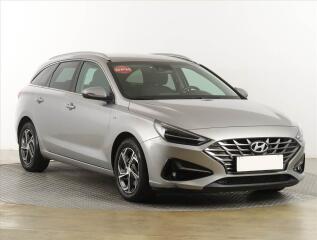 Hyundai i30 1.5 T-GDI MHEV, �R,1.maj