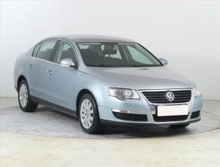 Volkswagen Passat Comfortline 2.0 TDI, Xenony